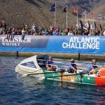 Als erste starten die 4 jungen Ruderinnen aus China