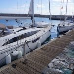 Am Steg der Werft